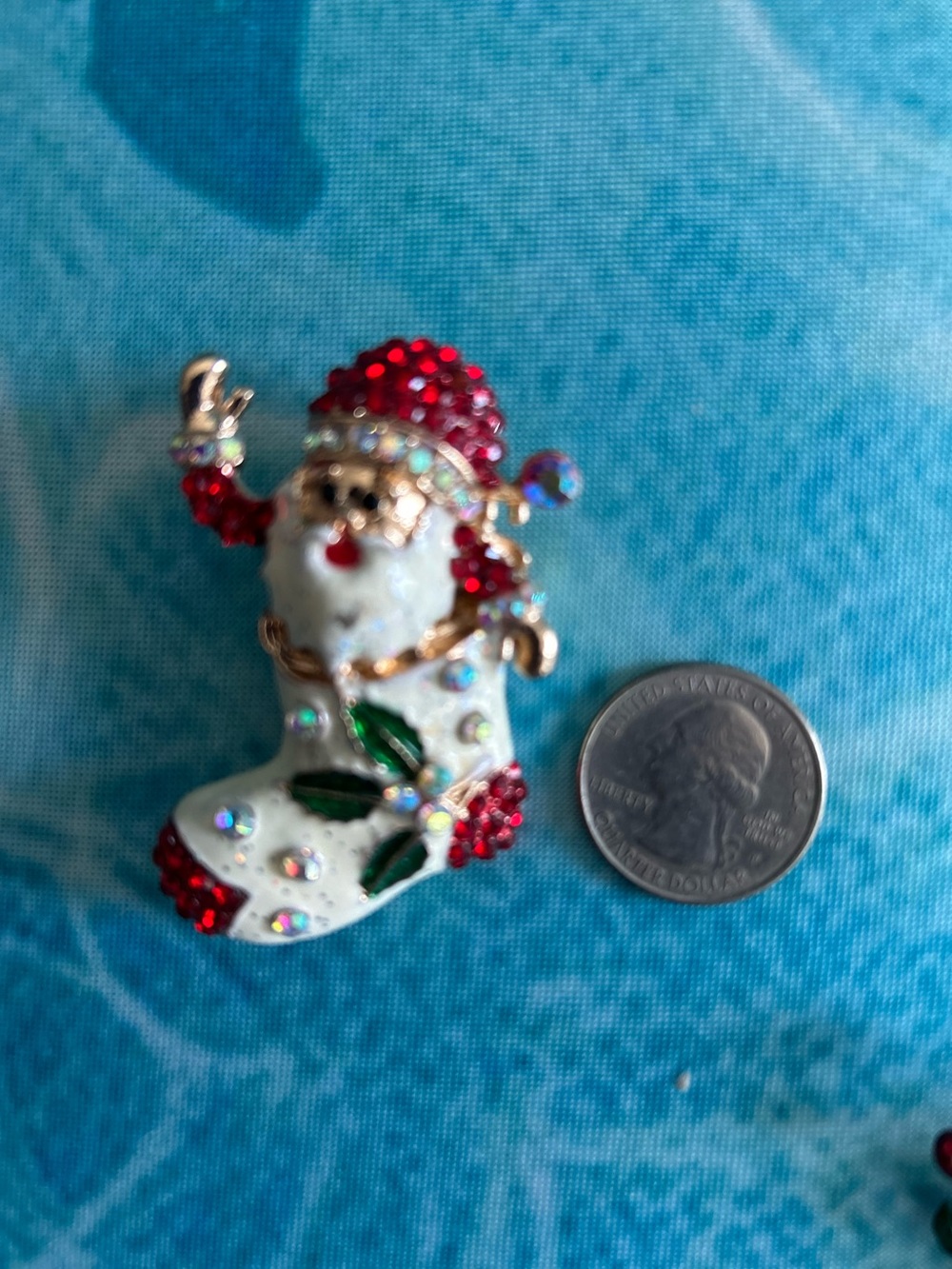 Rhinestone Santa in Boot Brooch - New. Dr Chr
